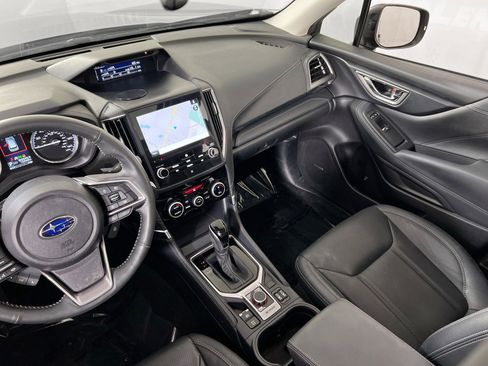 Used 2022 Subaru Forester Touring image 23