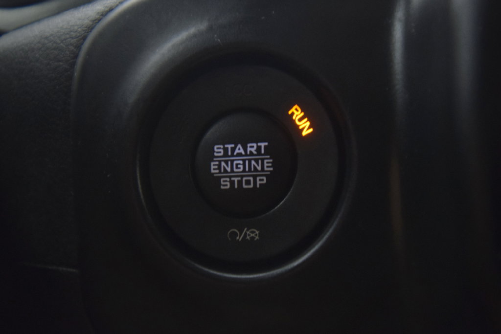 Used 2018 Jeep Wrangler Unlimited Sahara AWD/4WD image 33