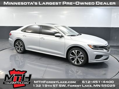 Used 2021 Volkswagen Passat 2.0T SE