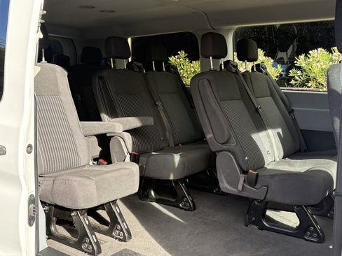 Used 2015 Ford Transit 150 XLT image 13