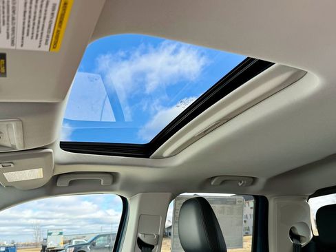 New 2026 Ford Maverick Lariat w/ Black Appearance Package image 31