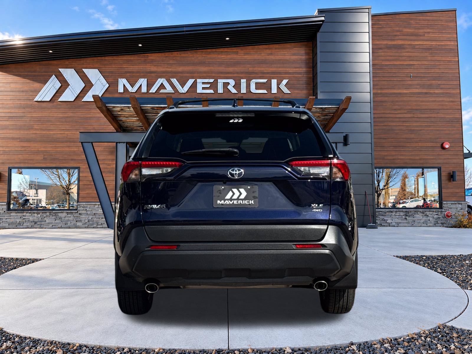 Used 2024 Toyota RAV4 XLE AWD/4WD image 11