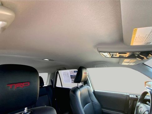 Used 2021 Toyota 4Runner TRD Off-Road Premium AWD/4WD image 26