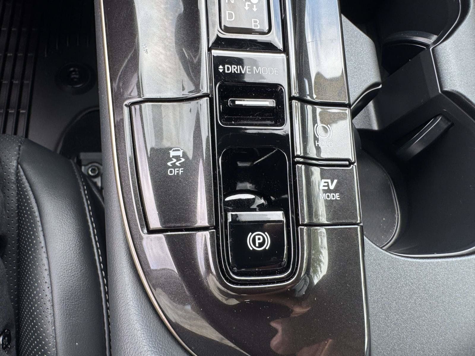 Used 2026 Toyota Crown AWD/4WD image 35