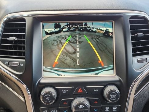 Used 2017 Jeep Grand Cherokee Limited AWD/4WD image 21
