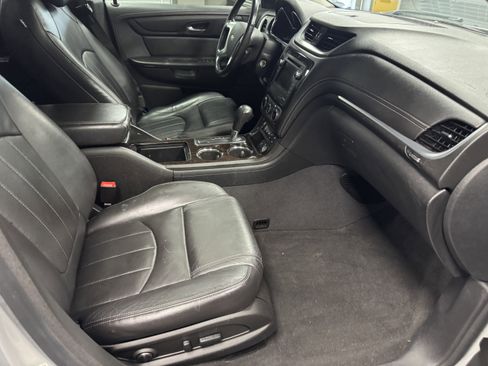 Used 2016 Chevrolet Traverse LTZ image 12