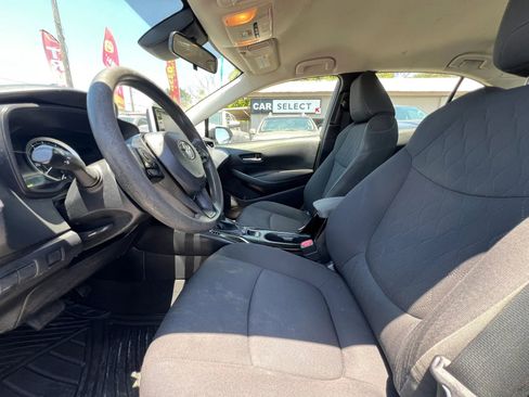 Used 2020 Toyota Corolla LE FWD image 11