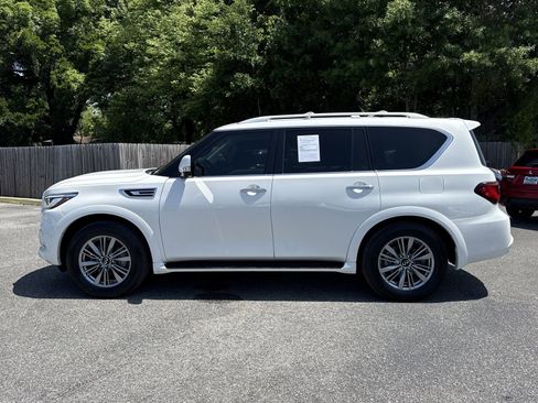 Used 2022 INFINITI QX80 Luxe w/ Cargo Package AWD/4WD image 2