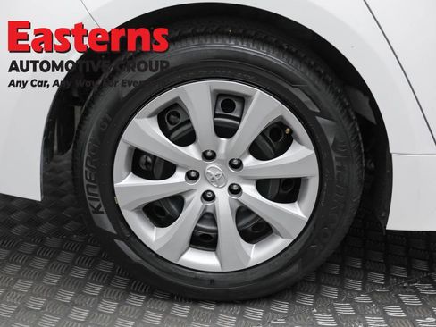 Used 2024 Toyota Corolla LE image 29