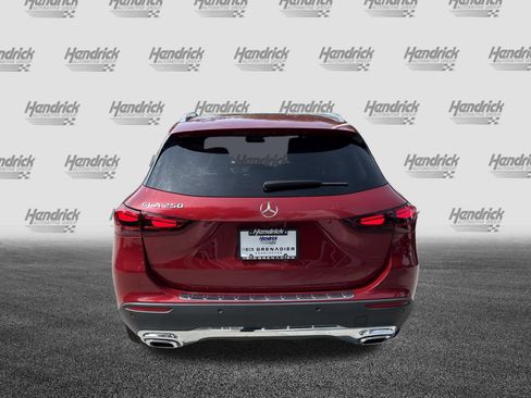 Used 2025 Mercedes-Benz GLA 250 image 8