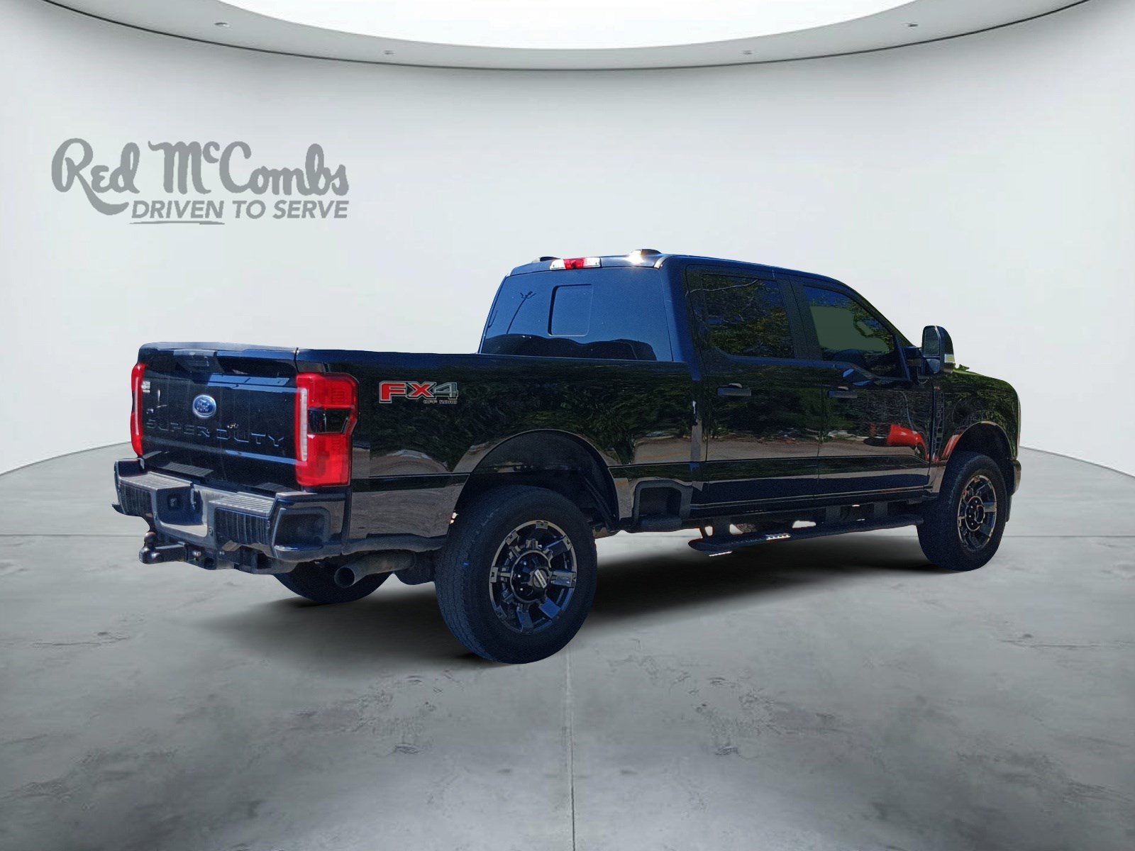 Used 2024 Ford F250 XL w/ STX Appearance Package AWD/4WD image 5
