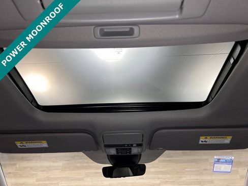 Used 2024 Honda Odyssey Touring image 5