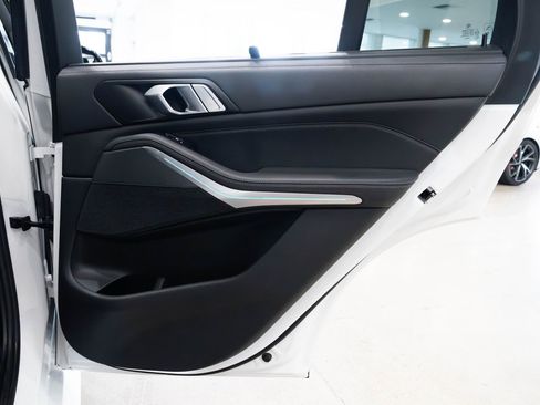 Used 2021 BMW X5 xDrive45e w/ M Sport Package image 22