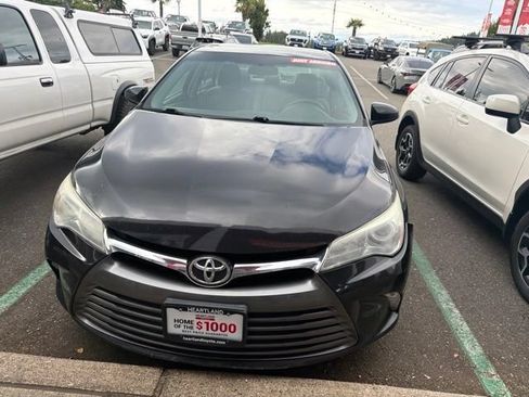 Used 2015 Toyota Camry LE FWD image 2