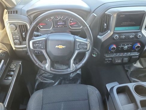 Used 2022 Chevrolet Silverado 2500 LT w/ Convenience Package AWD/4WD image 11