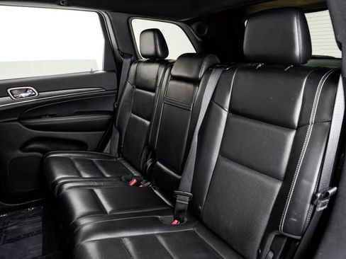 Used 2017 Jeep Grand Cherokee Limited w/ Luxury Group II AWD/4WD image 25