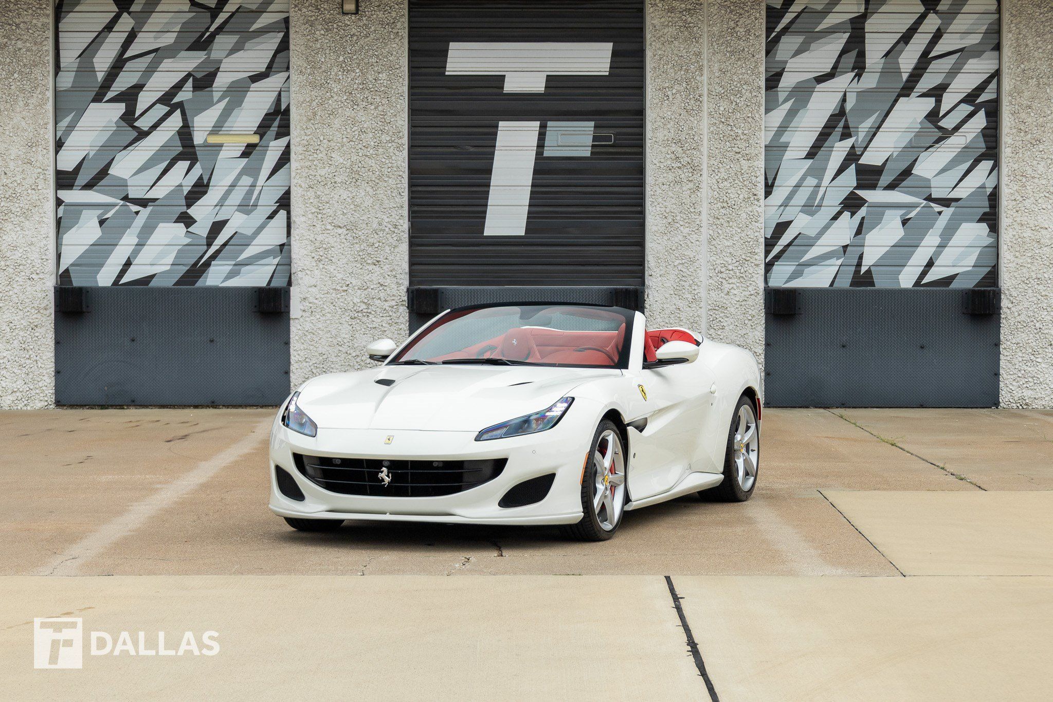 Used 2019 Ferrari Portofino RWD image 6