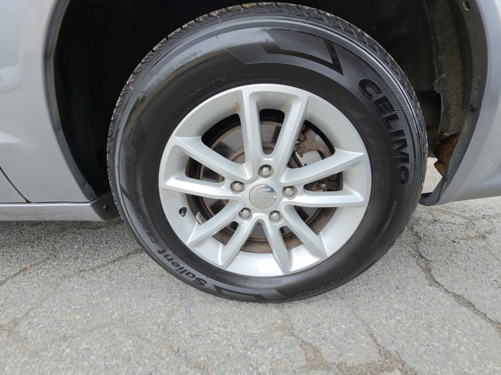 Used 2014 Dodge Grand Caravan SXT w/ Rear Park Assist Package FWD image 37