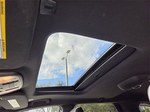 Used 2024 Dodge Durango GT image 29