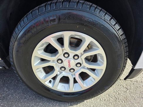 Used 2015 GMC Yukon XL SLE image 22