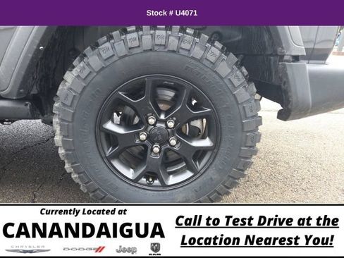 Used 2022 Jeep Wrangler Sport AWD/4WD image 18