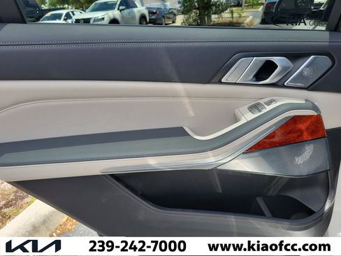 Used 2024 BMW ALPINA XB7 AWD/4WD image 25