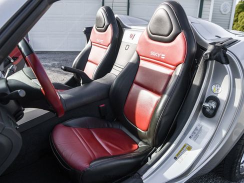 Used 2008 Saturn Sky Red Line RWD image 35