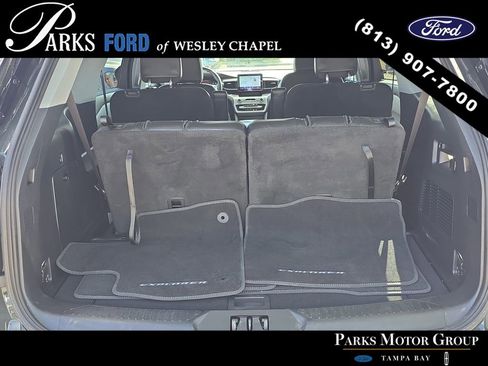 Used 2022 Ford Explorer XLT w/ Equipment Group 202A AWD/4WD image 8