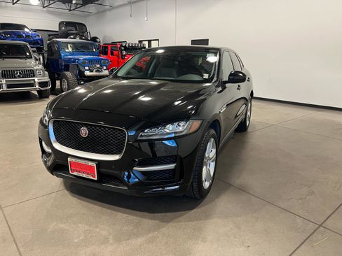 Used 2017 Jaguar F-PACE R-Sport AWD/4WD image 7