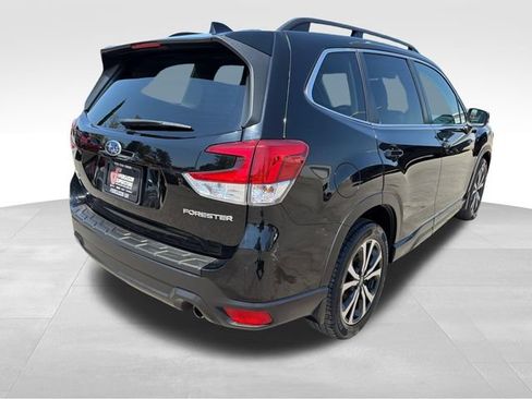 Used 2021 Subaru Forester Limited AWD/4WD image 7