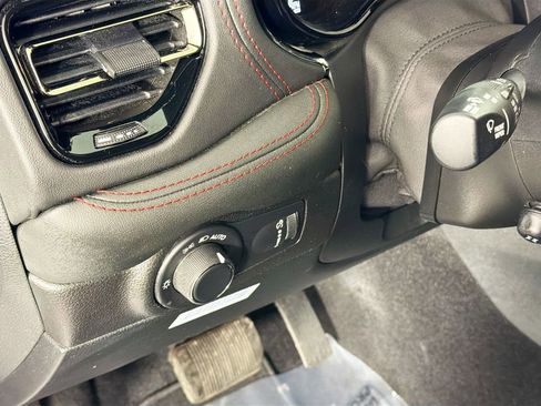 Used 2024 Dodge Durango R/T image 10