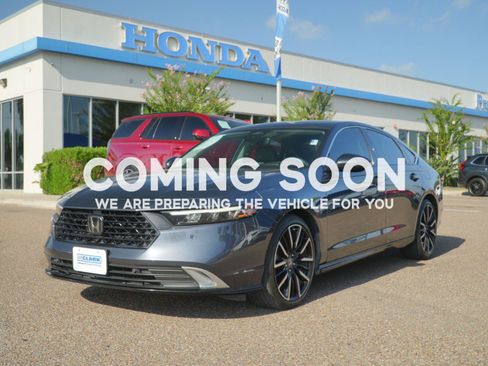 Used 2023 Honda Accord Touring image 1