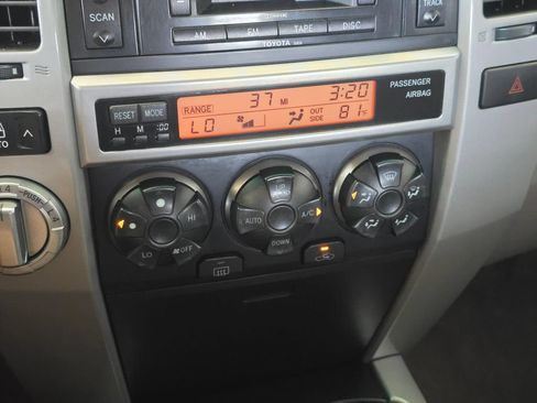 Used 2005 Toyota 4Runner SR5 AWD/4WD image 13