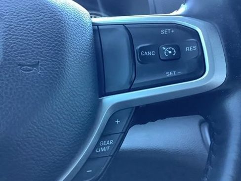Certified 2022 RAM 1500 Big Horn AWD/4WD image 25