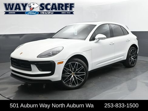 Used 2025 Porsche Macan AWD/4WD image 1