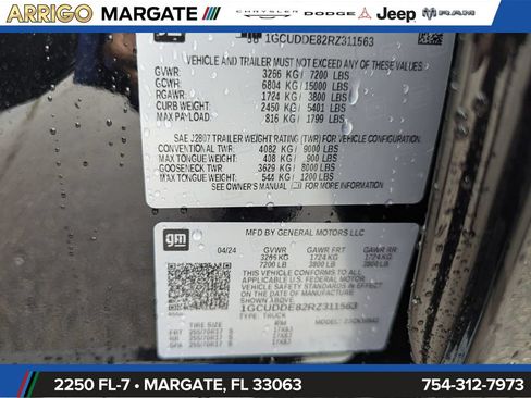 Used 2024 Chevrolet Silverado 1500 LT w/ Safety Package AWD/4WD image 31
