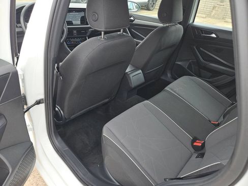 Used 2025 Volkswagen Jetta Sport FWD image 28