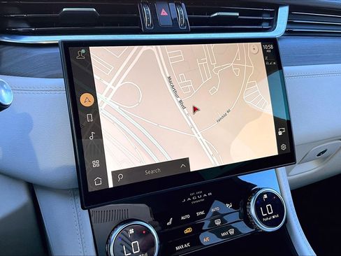 Used 2023 Jaguar F-PACE S image 5