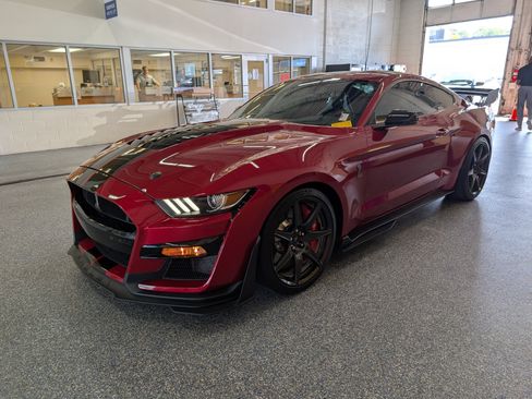 Certified 2020 Ford Mustang Shelby GT500 w/ Carbon Fiber Track Pack RWD image 2