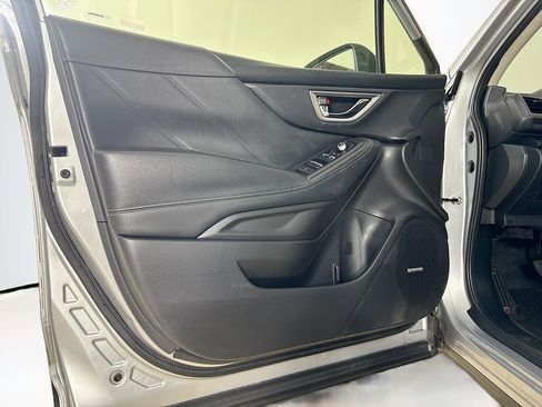 Used 2020 Subaru Forester Limited w/ Popular Package #3 AWD/4WD image 11