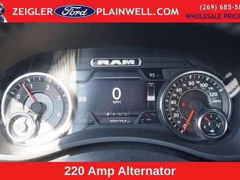 Used 2024 RAM 3500 Tradesman w/ Safety Group image 28