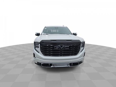 Used 2025 GMC Sierra 1500 Denali Ultimate image 3