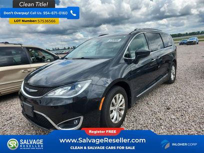 Used 2018 Chrysler Pacifica Touring-L