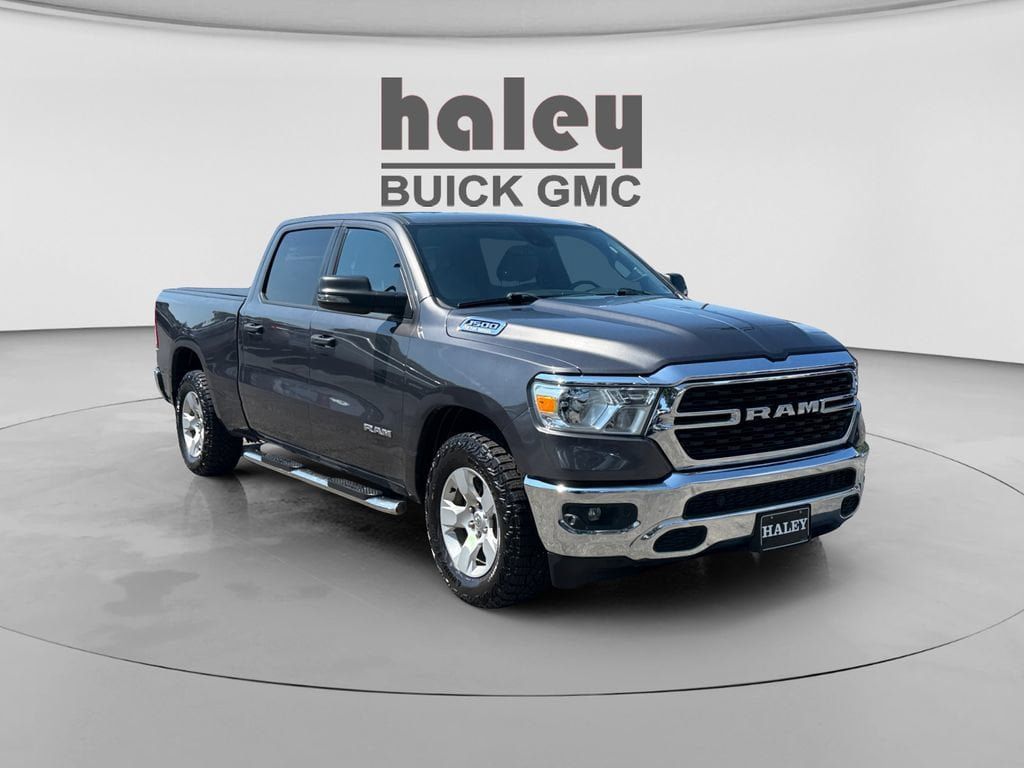Used 2024 RAM 1500 Big Horn AWD/4WD image 7
