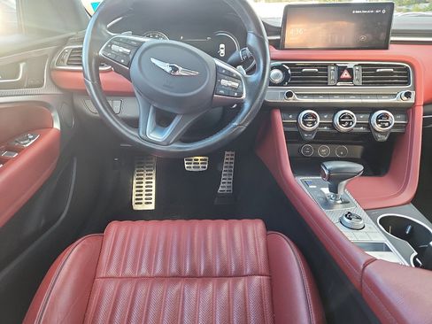 Used 2023 Genesis G70 2.0T w/ Sport Prestige Package image 10