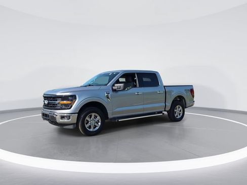 Used 2025 Ford F150 XLT w/ Equipment Group 301A Standard AWD/4WD image 4