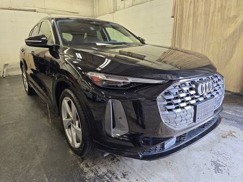 Certified 2025 Audi Q5 Prestige AWD/4WD image 5