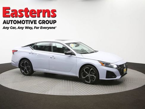 Used 2023 Nissan Altima 2.5 SR w/ SR Premium Package AWD/4WD image 48