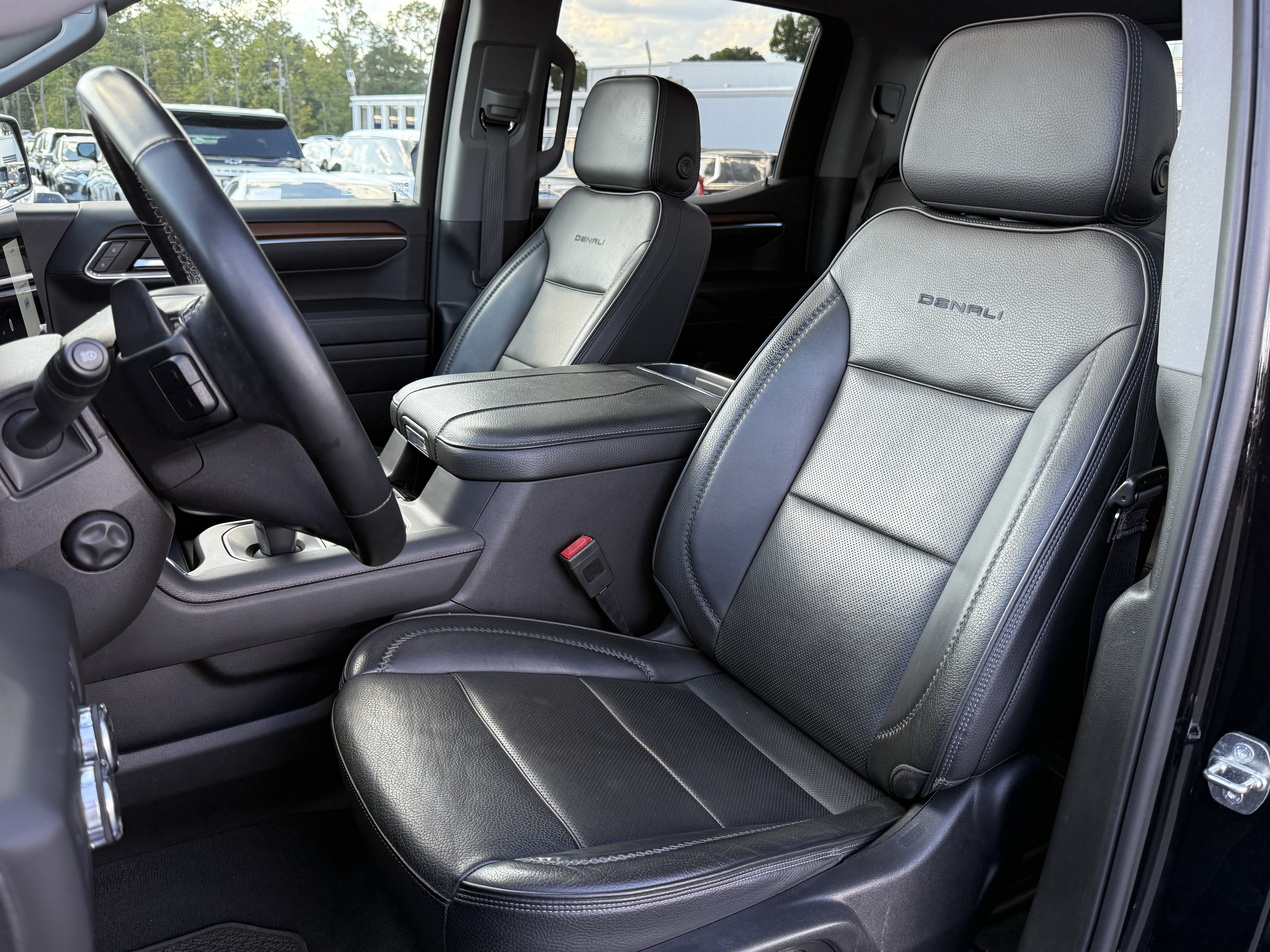 Used 2024 GMC Sierra 1500 Denali w/ Denali Reserve Package AWD/4WD image 40