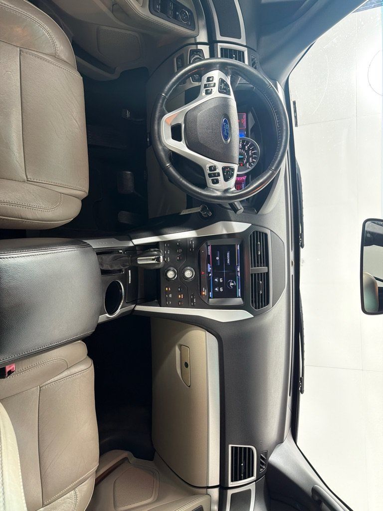 Used 2013 Ford Explorer XLT AWD/4WD image 25